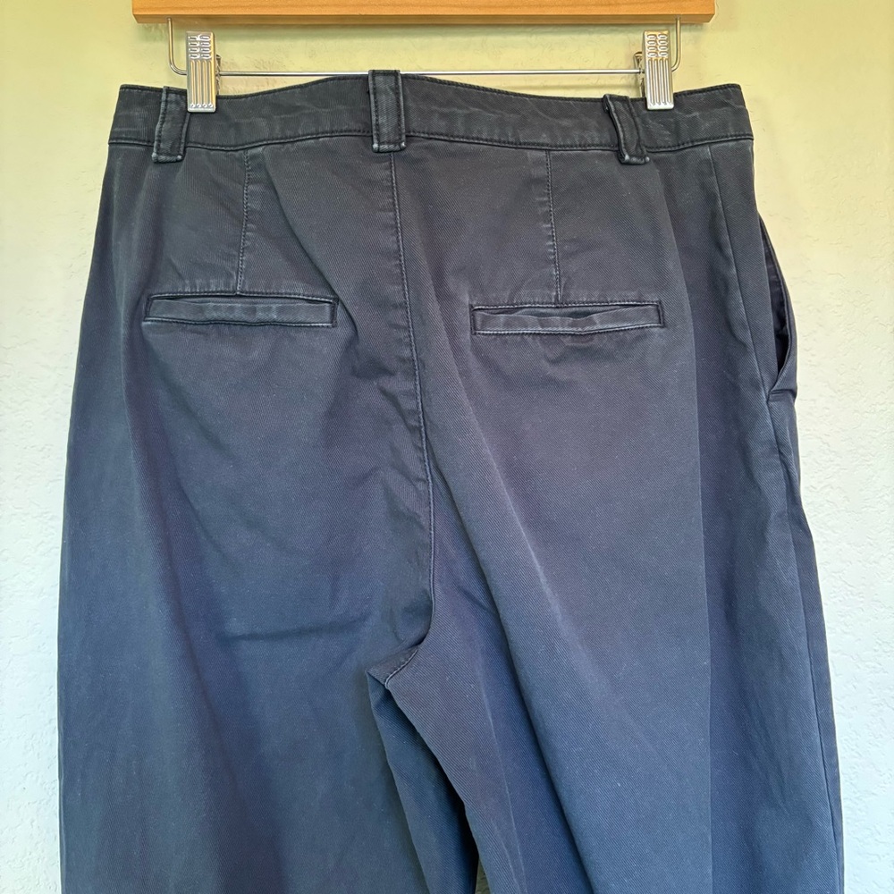 GAP Women's Mid Rise, Straight Up Khaki, Grey Chinos, Size 8 - Picture 7 of 12